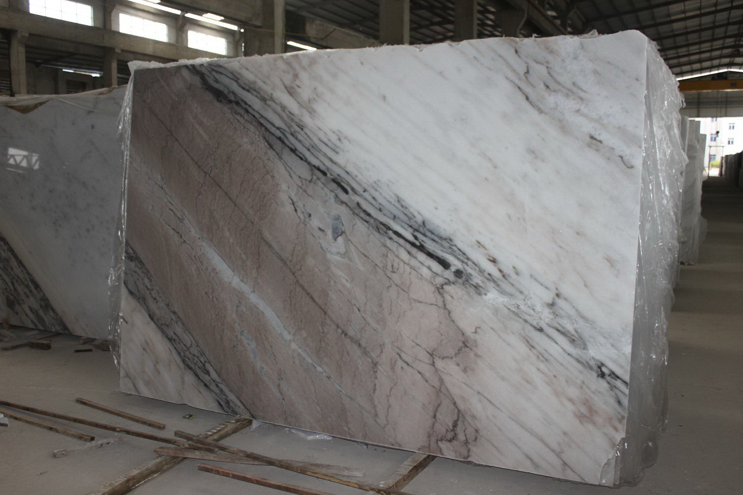 Guangxi White Marble(Fanstastic) (1)